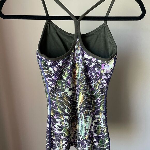 Lululemon Women’s Power Y Green Luon Retro Floral Athletic Workout Tank Size 2 - Picture 2 of 5